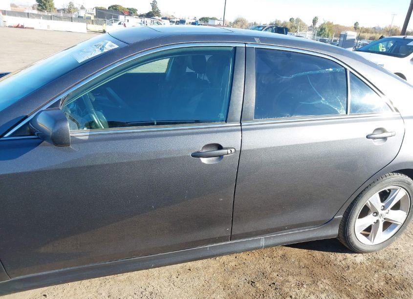 Photo 15 of 2011 Toyota Camry SE (VIN 4T1BF3EK1BU682994)