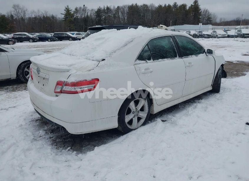 Photo 4 of 2011 Toyota Camry SE (VIN 4T1BF3EK1BU683689)