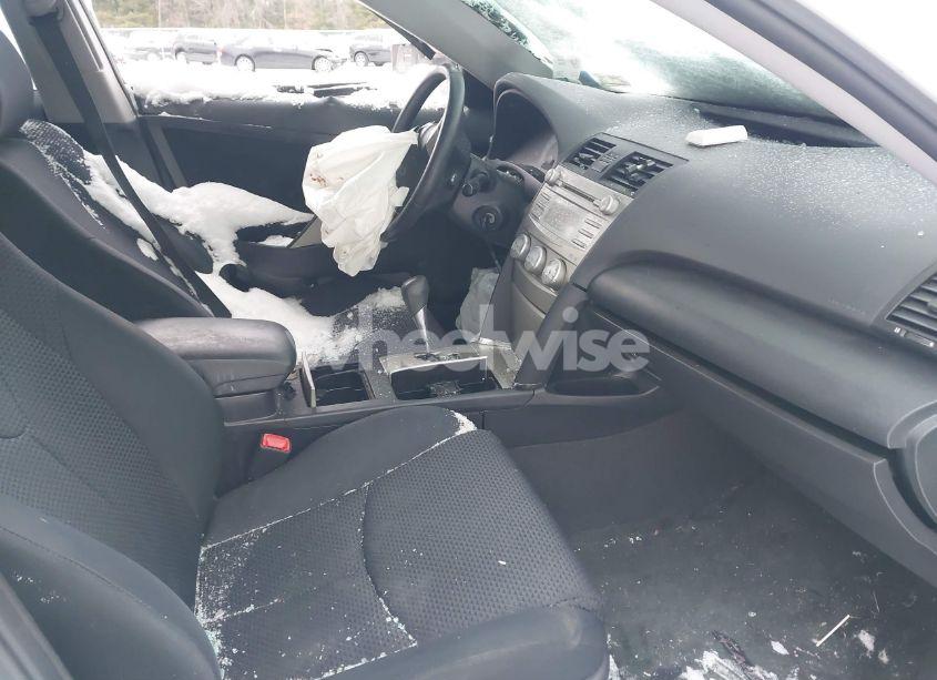 Photo 5 of 2011 Toyota Camry SE (VIN 4T1BF3EK1BU683689)