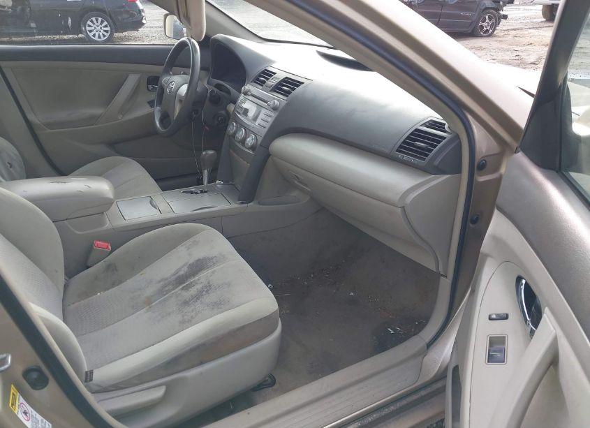 Photo 5 of 2011 Toyota Camry (VIN 4T1BF3EK1BU698354)