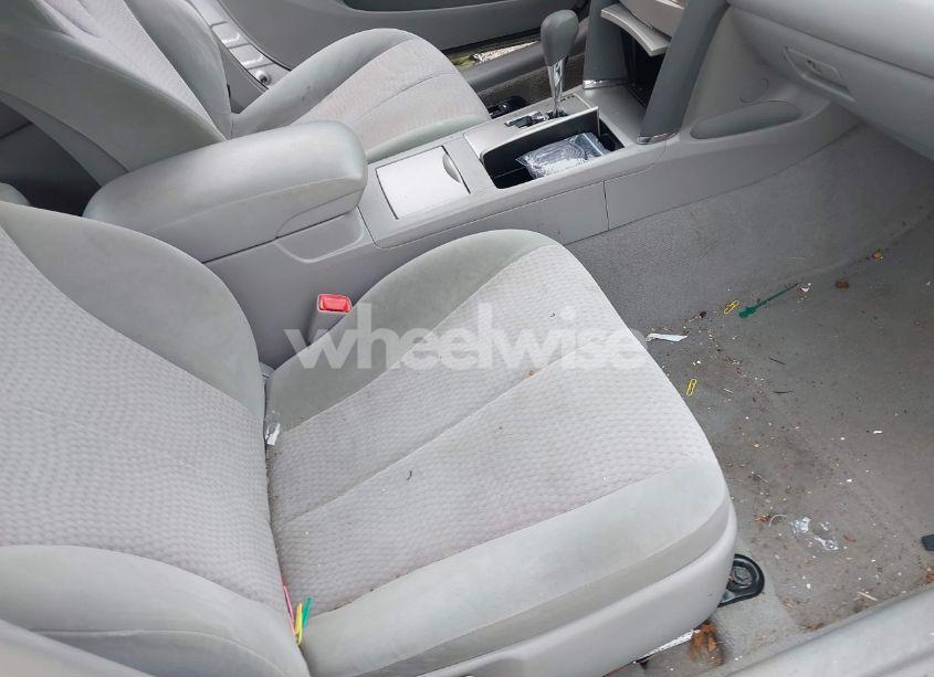 Photo 5 of 2011 Toyota Camry LE (VIN 4T1BF3EK1BU699181)