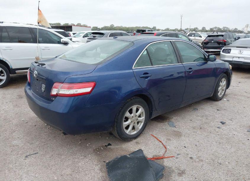 Photo 4 of 2011 Toyota Camry LE (VIN 4T1BF3EK1BU713645)