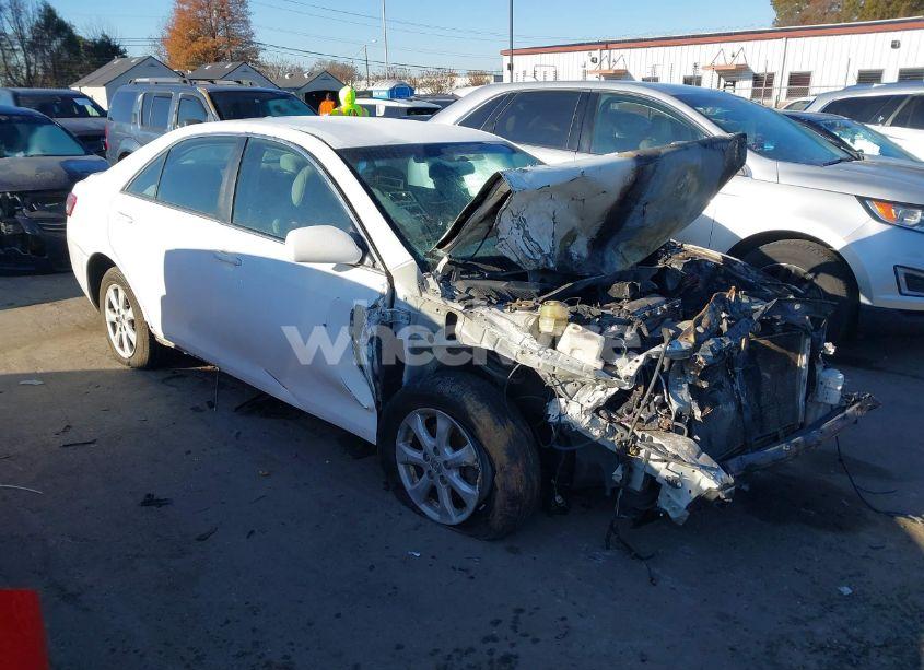 2011 Toyota Camry LE (VIN 4T1BF3EK1BU730946) main photo