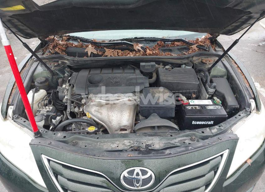 Photo 10 of 2011 Toyota Camry LE (VIN 4T1BF3EK1BU734656)