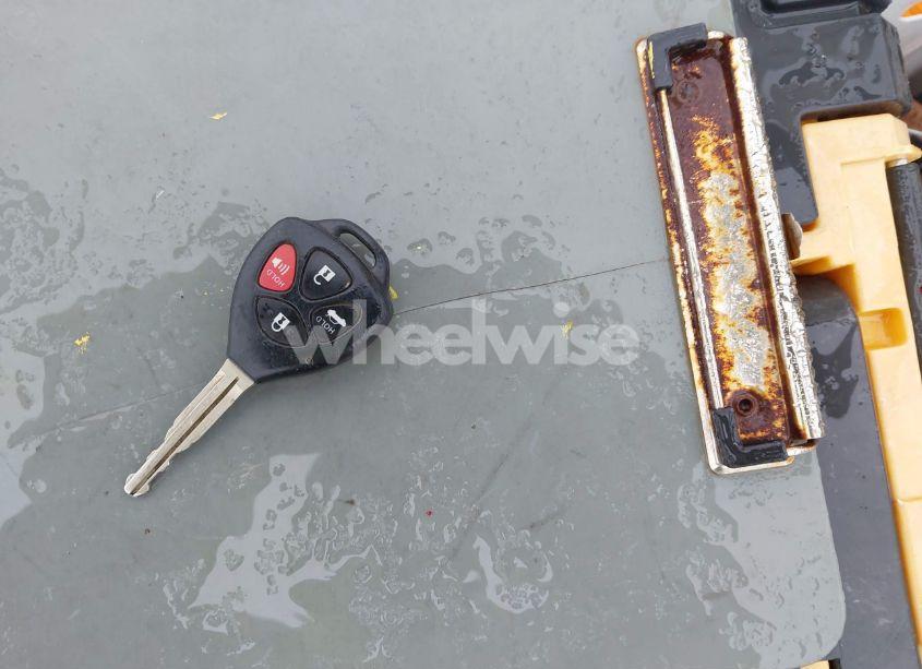 Photo 11 of 2011 Toyota Camry LE (VIN 4T1BF3EK1BU734656)