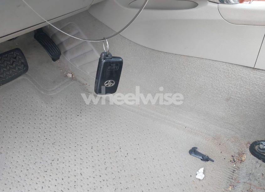 Photo 11 of 2011 Toyota Camry XLE (VIN 4T1BF3EK1BU739288)