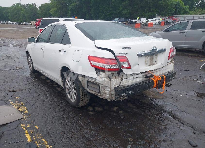 Photo 3 of 2011 Toyota Camry XLE (VIN 4T1BF3EK1BU739288)