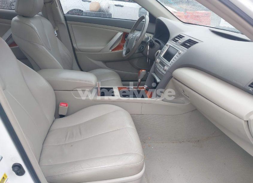 Photo 5 of 2011 Toyota Camry XLE (VIN 4T1BF3EK1BU739288)