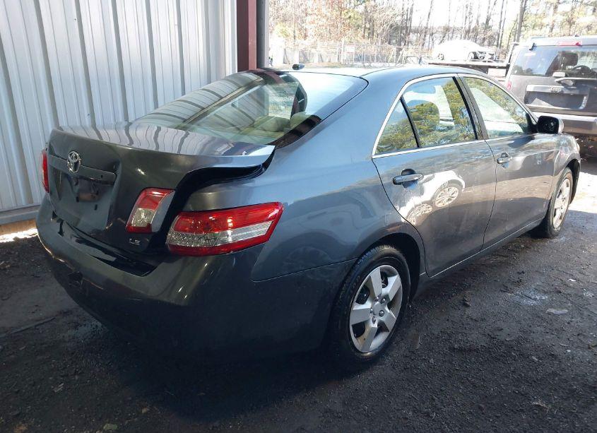 Photo 4 of 2011 Toyota Camry LE (VIN 4T1BF3EK1BU740747)