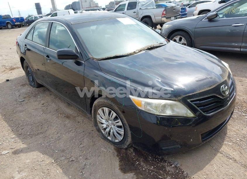 2011 Toyota Camry (VIN 4T1BF3EK1BU746600) main photo