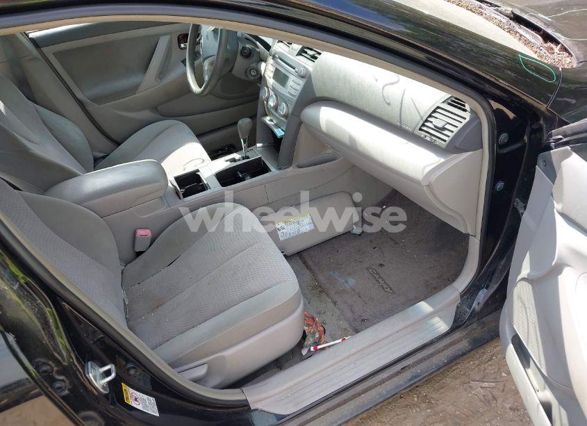 Photo 5 of 2011 Toyota Camry (VIN 4T1BF3EK1BU746600)