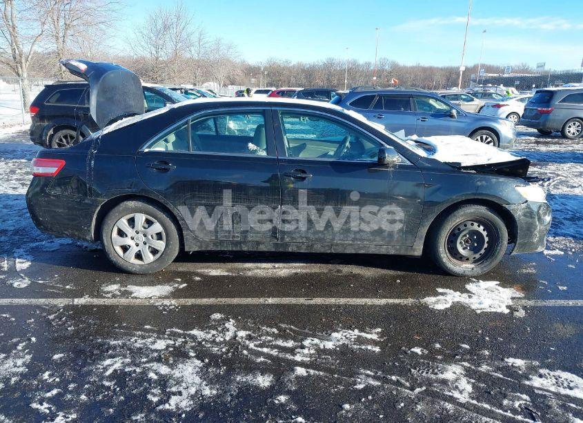 Photo 13 of 2011 Toyota Camry LE (VIN 4T1BF3EK1BU747598)