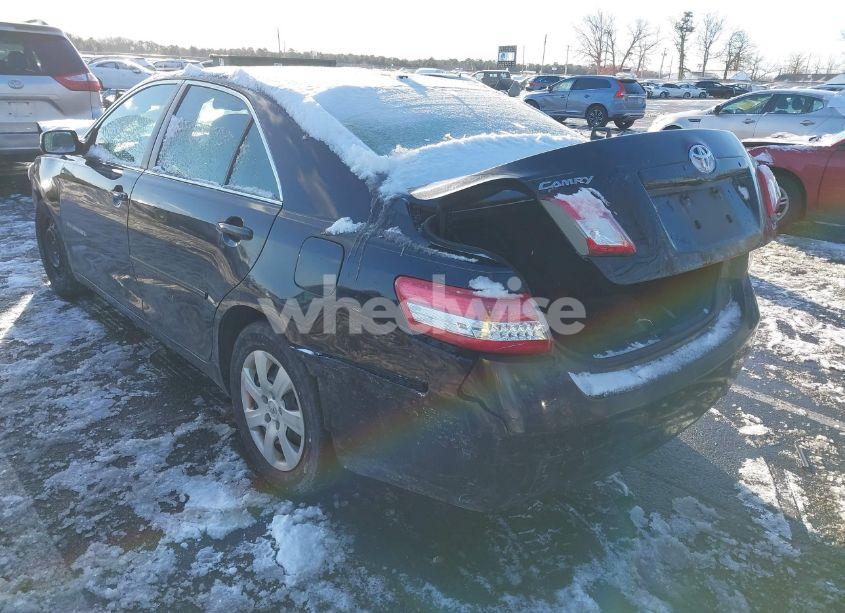 Photo 3 of 2011 Toyota Camry LE (VIN 4T1BF3EK1BU747598)