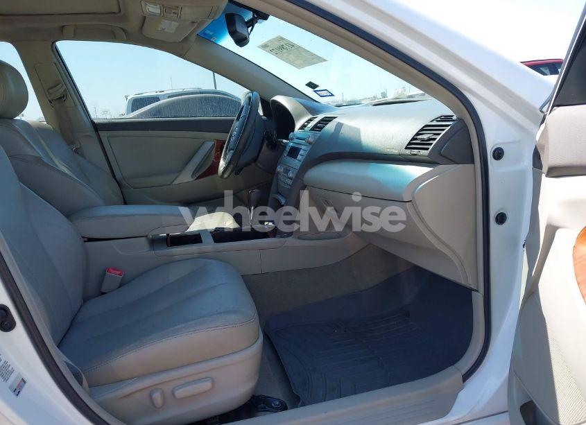 Photo 5 of 2011 Toyota Camry XLE (VIN 4T1BF3EK1BU756625)