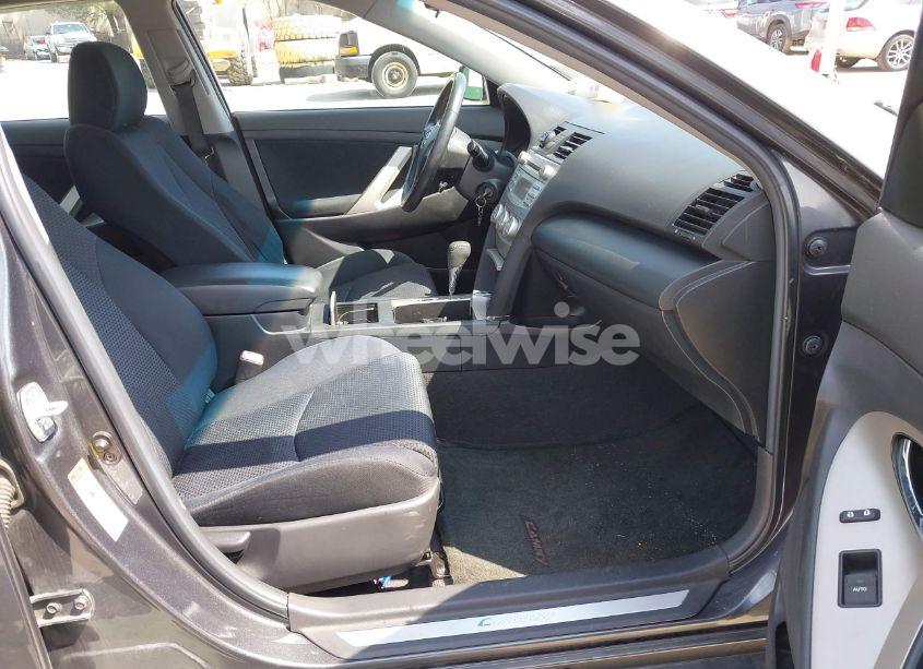 Photo 5 of 2011 Toyota Camry SE (VIN 4T1BF3EK1BU777720)