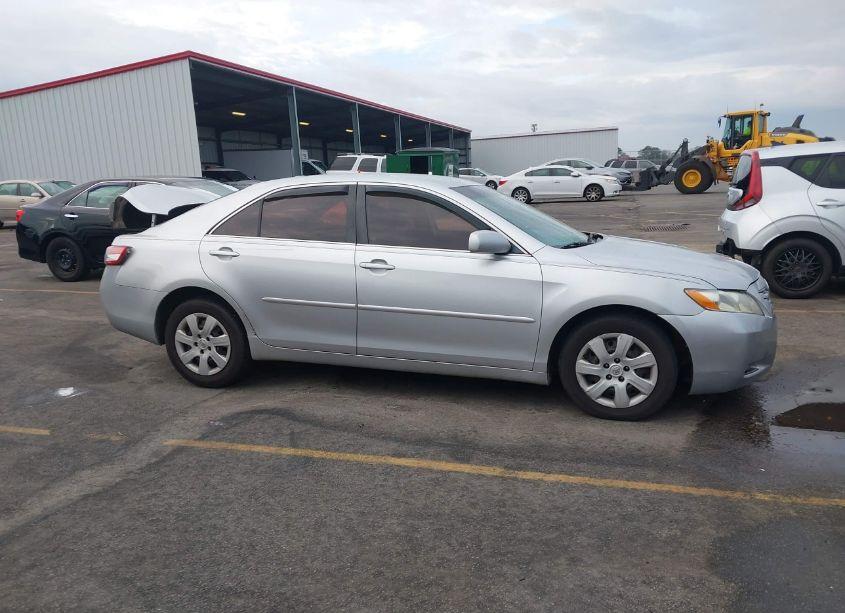 Photo 13 of 2010 Toyota Camry LE (VIN 4T1BF3EK2AU015530)