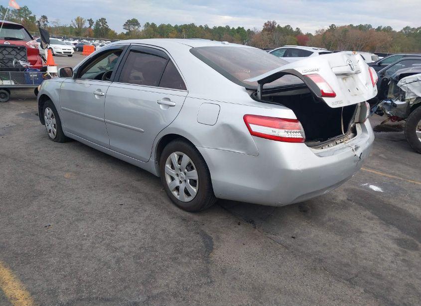 Photo 3 of 2010 Toyota Camry LE (VIN 4T1BF3EK2AU015530)