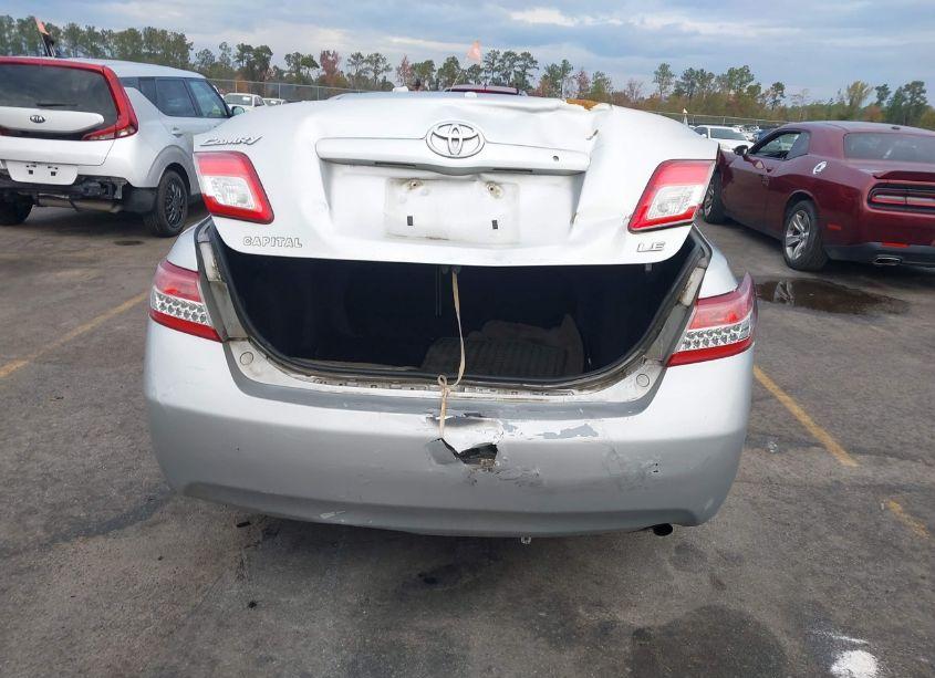 Photo 6 of 2010 Toyota Camry LE (VIN 4T1BF3EK2AU015530)