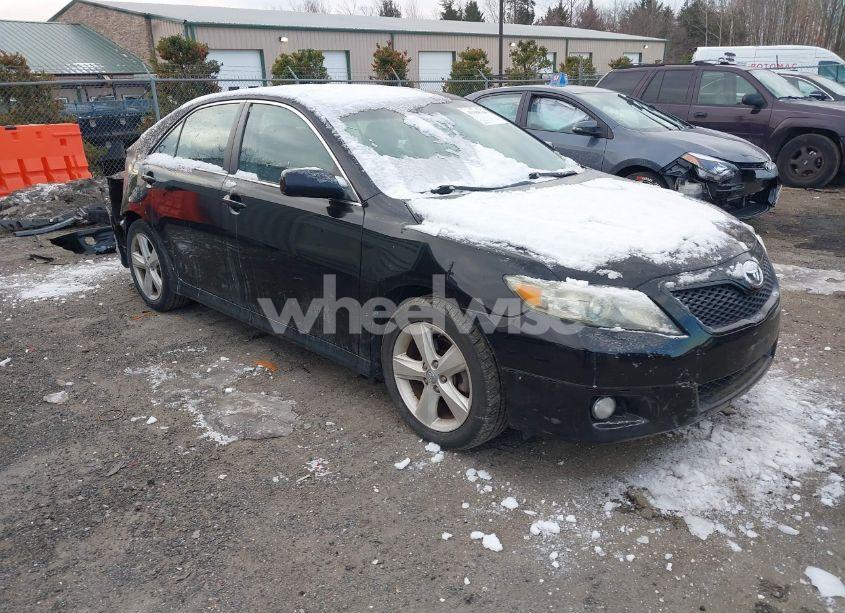 2010 Toyota Camry SE (VIN 4T1BF3EK2AU022591) main photo