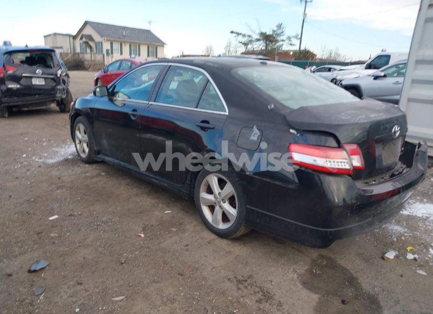 Photo 3 of 2010 Toyota Camry SE (VIN 4T1BF3EK2AU022591)