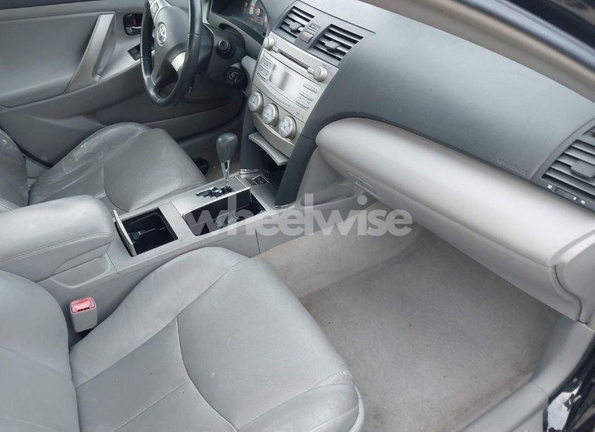 Photo 5 of 2010 Toyota Camry SE (VIN 4T1BF3EK2AU022591)