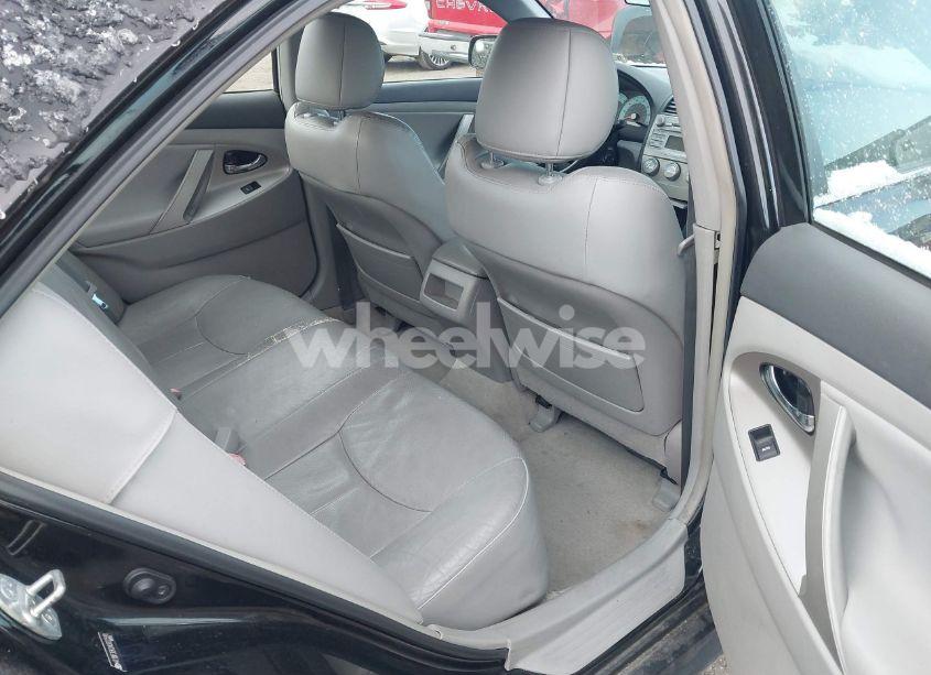 Photo 8 of 2010 Toyota Camry SE (VIN 4T1BF3EK2AU022591)