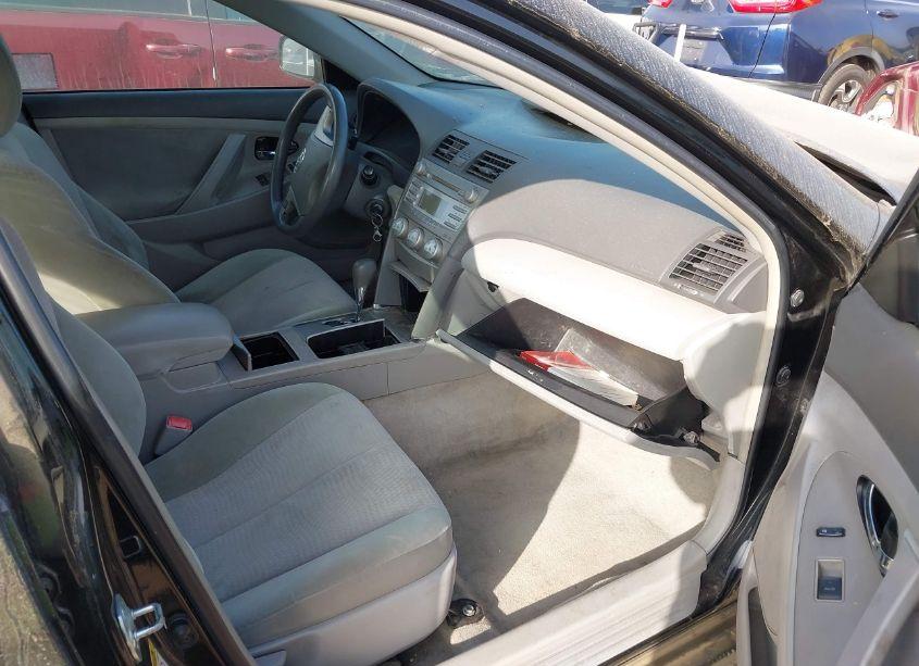 Photo 5 of 2010 Toyota Camry (VIN 4T1BF3EK2AU033638)