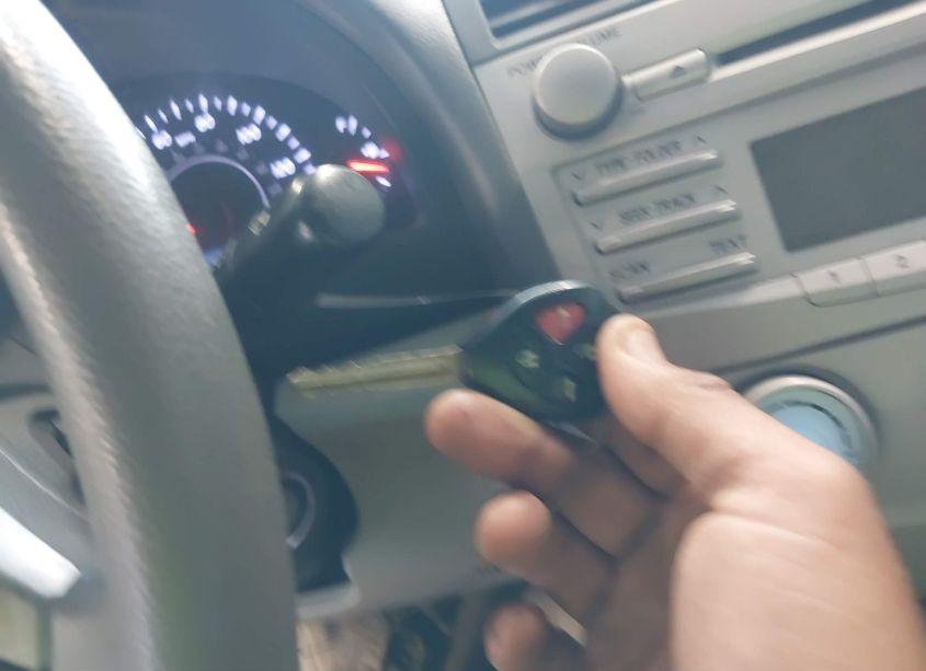 Photo 11 of 2010 Toyota Camry LE (VIN 4T1BF3EK2AU063240)