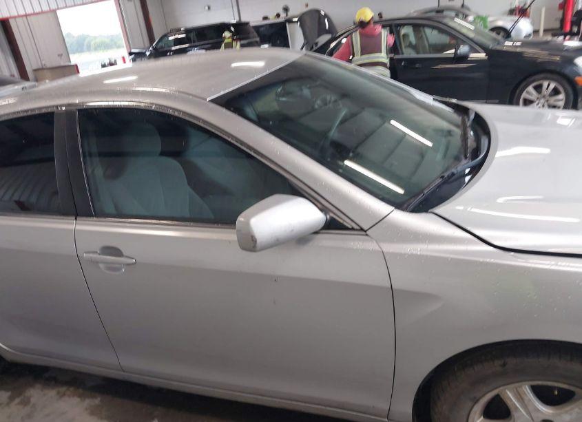 Photo 13 of 2010 Toyota Camry LE (VIN 4T1BF3EK2AU063240)