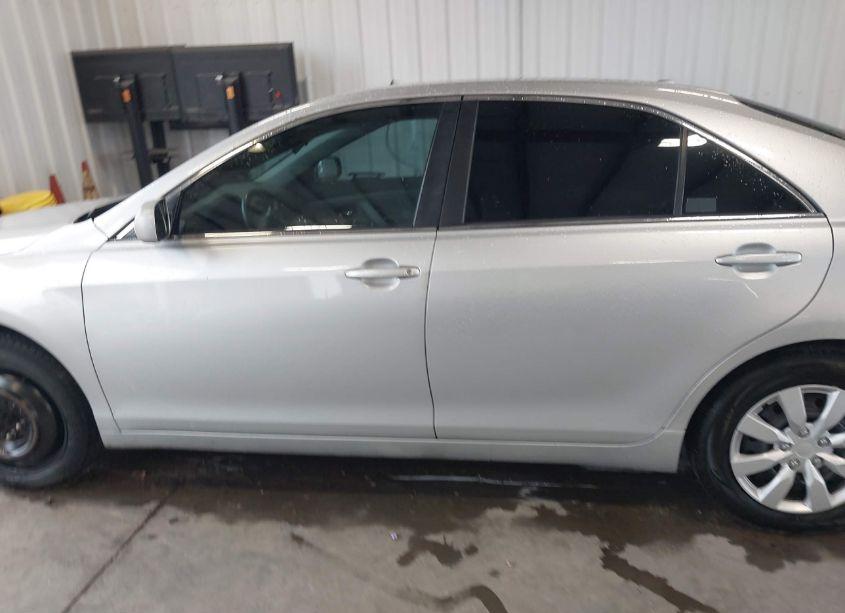 Photo 14 of 2010 Toyota Camry LE (VIN 4T1BF3EK2AU063240)