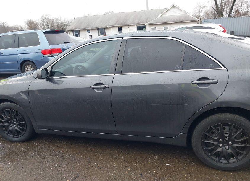 Photo 14 of 2010 Toyota Camry LE (VIN 4T1BF3EK2AU075257)