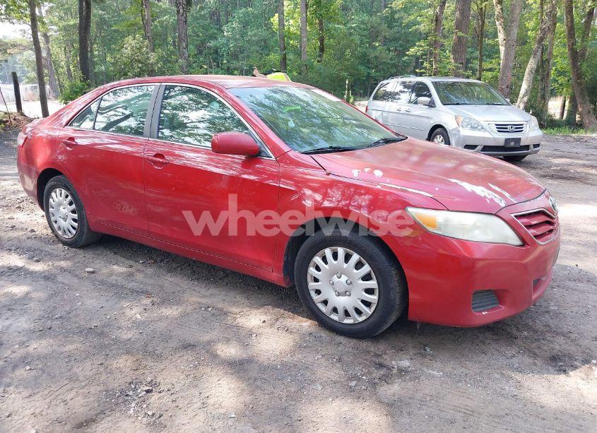 2010 Toyota Camry LE (VIN 4T1BF3EK2AU080491) main photo