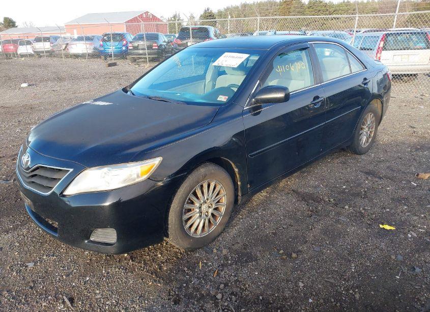 Photo 2 of 2010 Toyota Camry N/A (VIN 4T1BF3EK2AU092222)
