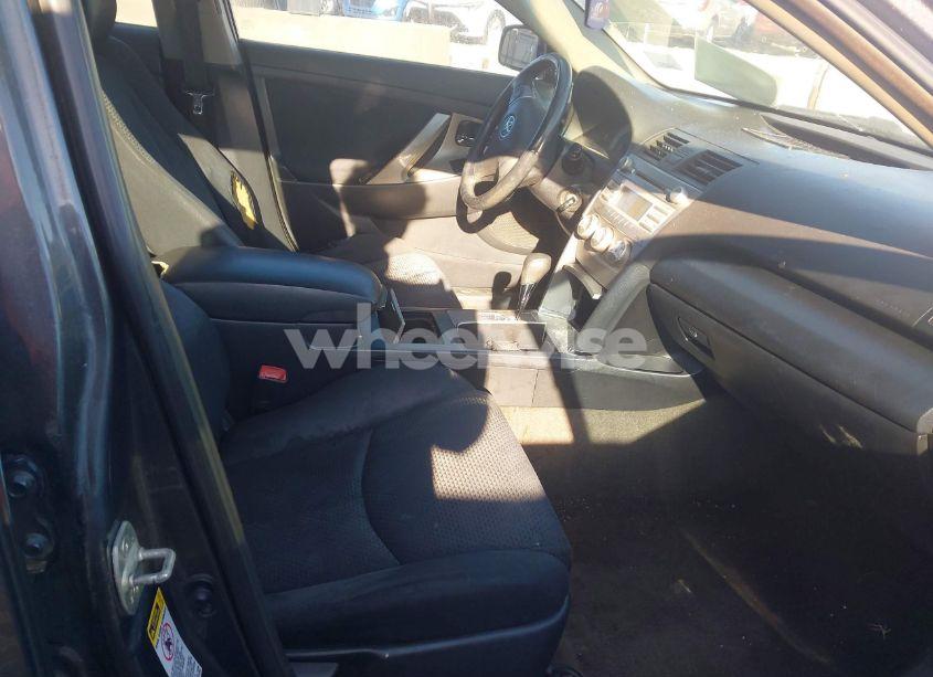 Photo 5 of 2010 Toyota Camry SE (VIN 4T1BF3EK2AU096500)