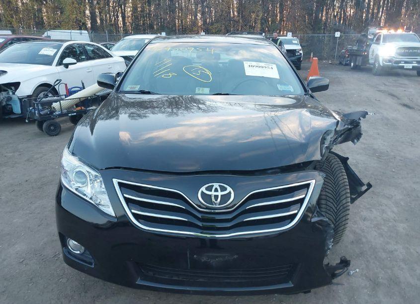 Photo 12 of 2010 Toyota Camry XLE (VIN 4T1BF3EK2AU100495)