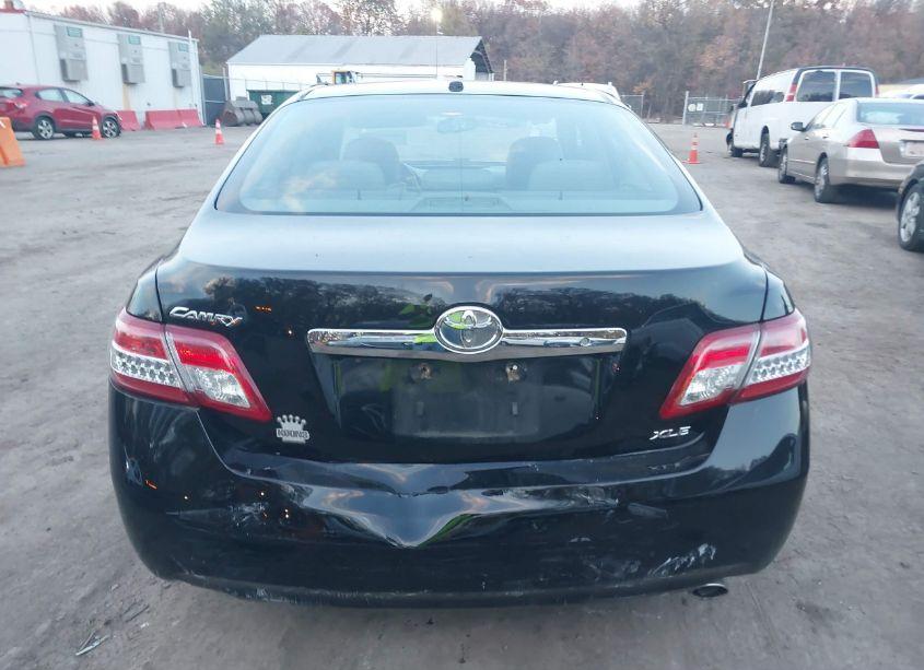 Photo 16 of 2010 Toyota Camry XLE (VIN 4T1BF3EK2AU100495)