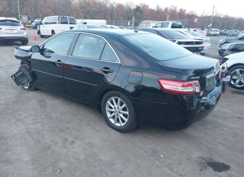 Photo 3 of 2010 Toyota Camry XLE (VIN 4T1BF3EK2AU100495)
