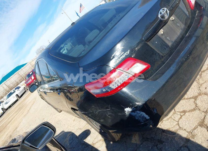 Photo 3 of 2010 Toyota Camry (VIN 4T1BF3EK2AU102103)