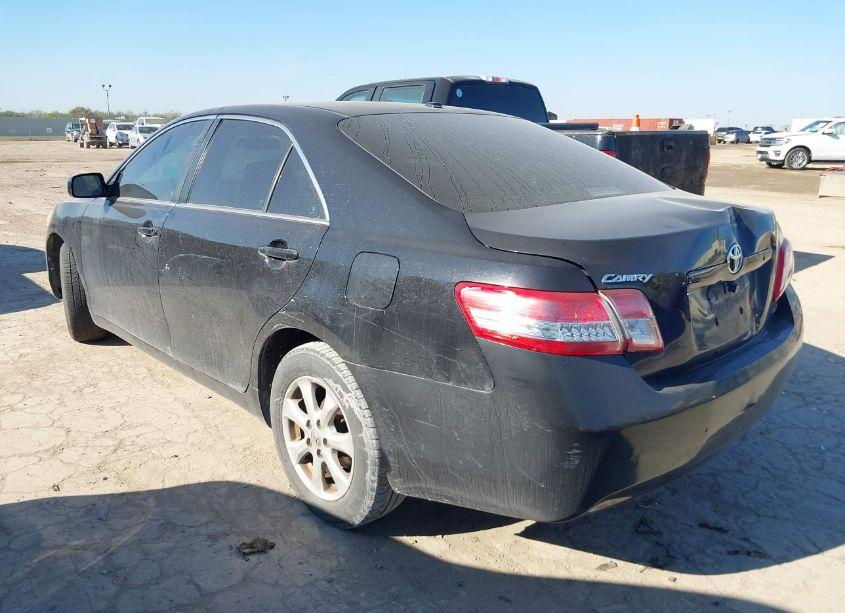 Photo 3 of 2010 Toyota Camry LE/SE/XLE (VIN 4T1BF3EK2AU107009)