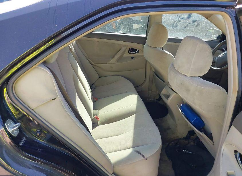 Photo 8 of 2010 Toyota Camry LE/SE/XLE (VIN 4T1BF3EK2AU107009)