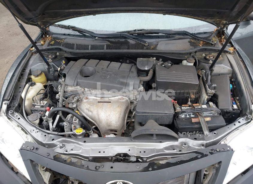 Photo 10 of 2010 Toyota Camry LE (VIN 4T1BF3EK2AU108953)