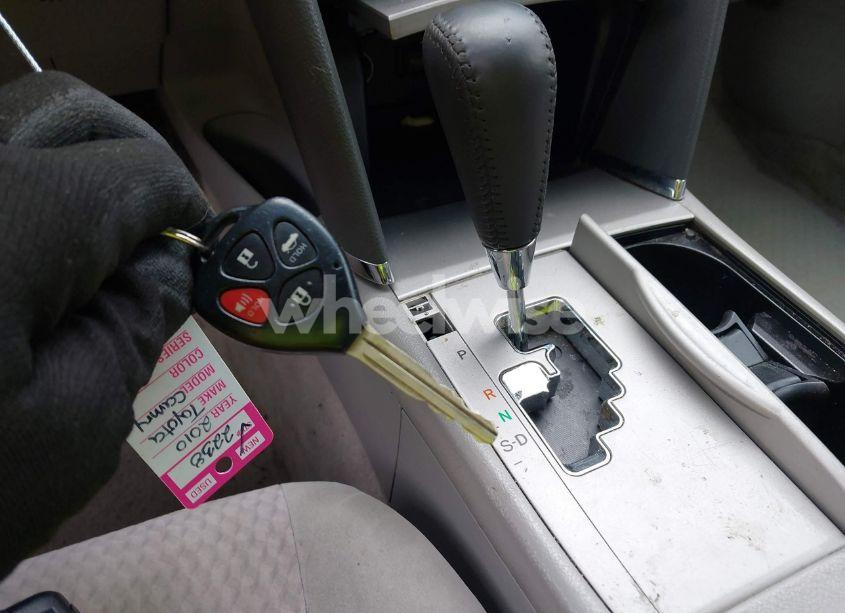 Photo 11 of 2010 Toyota Camry LE (VIN 4T1BF3EK2AU108953)