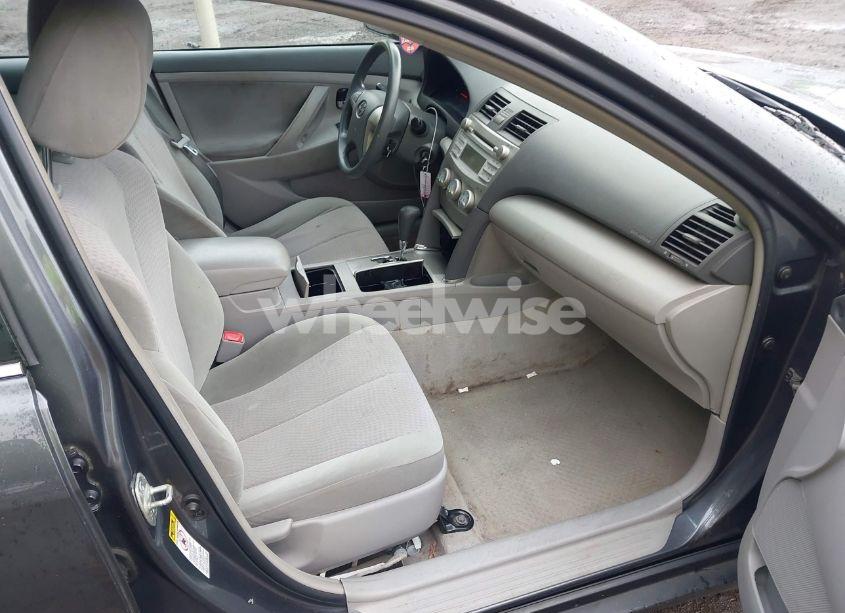 Photo 5 of 2010 Toyota Camry LE (VIN 4T1BF3EK2AU108953)