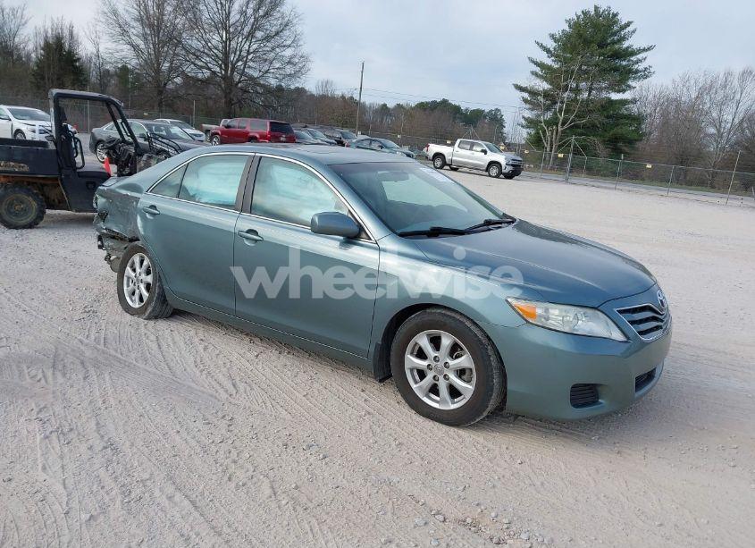 2010 Toyota Camry LE (VIN 4T1BF3EK2AU508737) main photo
