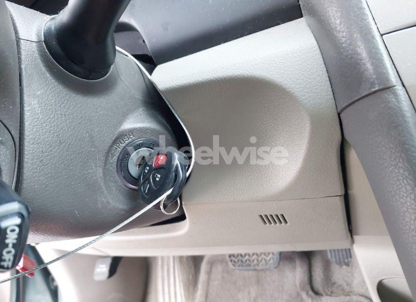 Photo 11 of 2010 Toyota Camry LE (VIN 4T1BF3EK2AU508737)