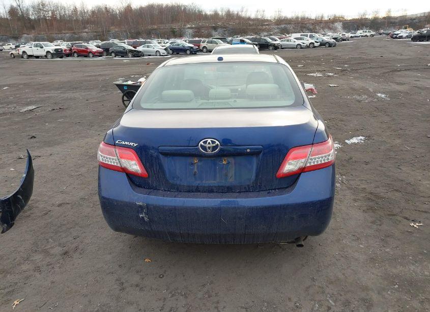 Photo 16 of 2010 Toyota Camry N/A (VIN 4T1BF3EK2AU510746)