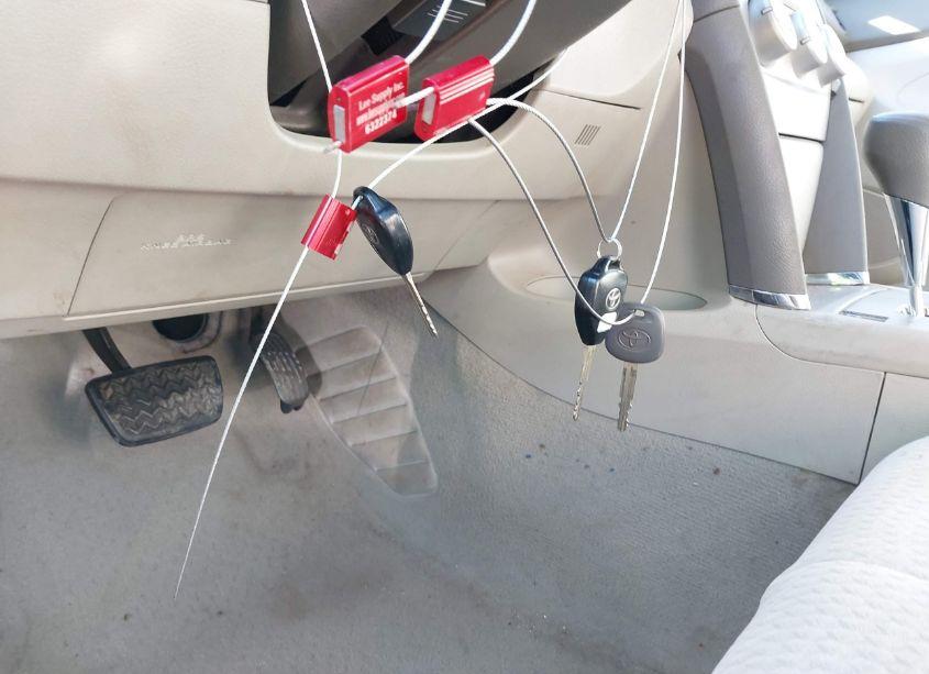 Photo 19 of 2010 Toyota Camry LE (VIN 4T1BF3EK2AU512920)