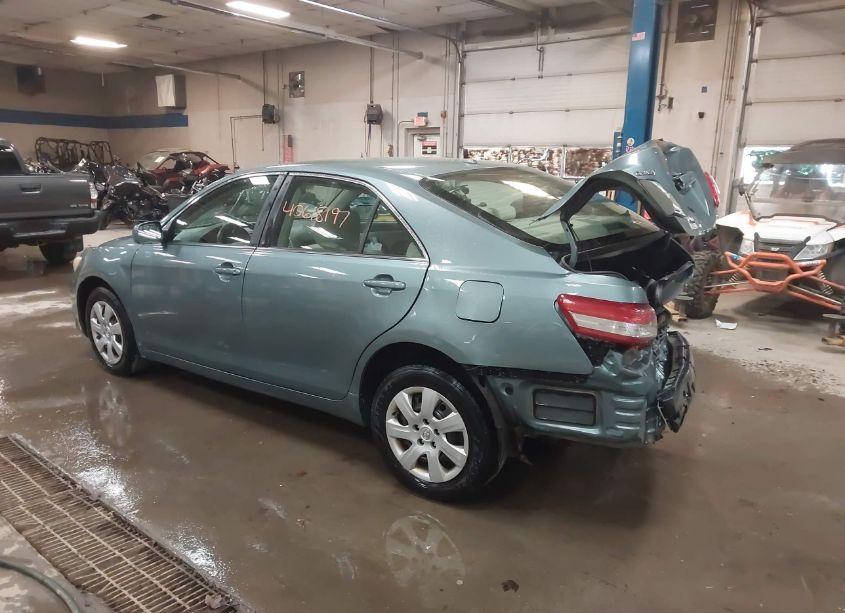 Photo 3 of 2010 Toyota Camry LE (VIN 4T1BF3EK2AU512920)