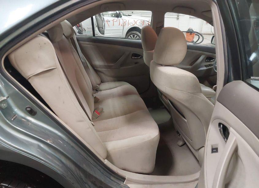 Photo 8 of 2010 Toyota Camry LE (VIN 4T1BF3EK2AU512920)