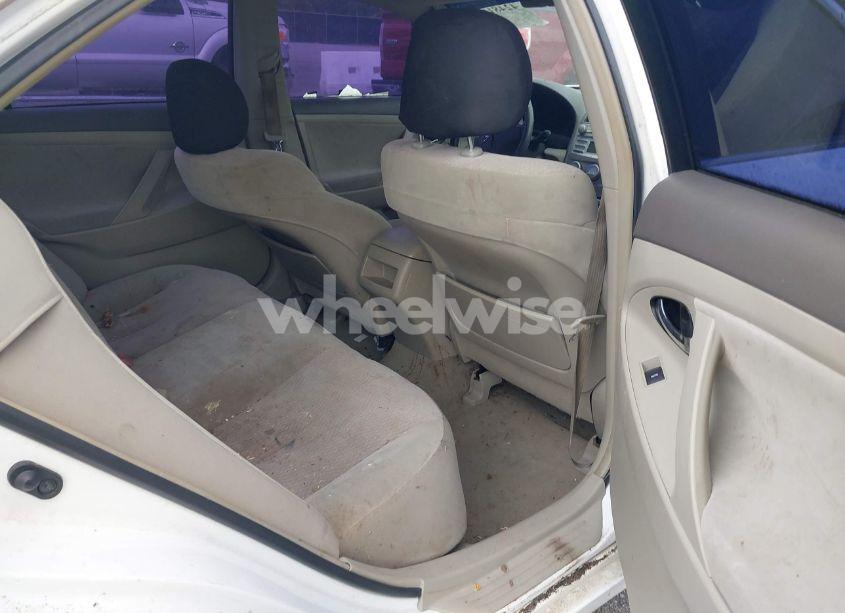 Photo 8 of 2010 Toyota Camry LE (VIN 4T1BF3EK2AU527689)